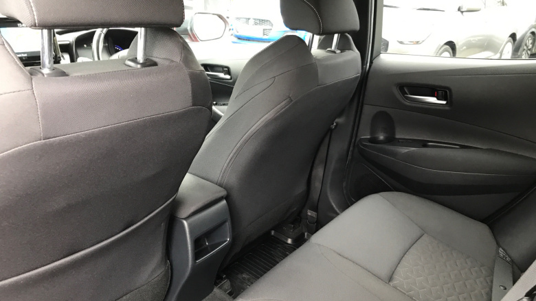 Toyota Corolla 1.8 VVT-i Hybrid Design 5dr CVT Hybrid Hatchback